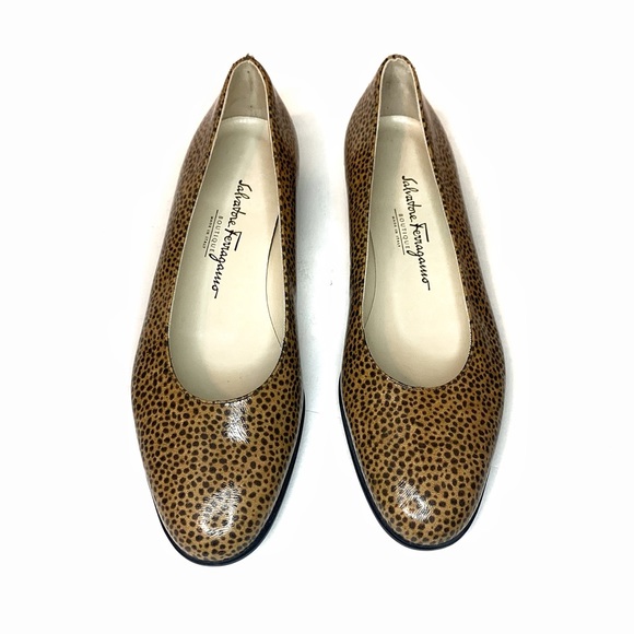 Salvatore Ferragamo Patent Flats Trout Print Sz 8 - Picture 2 of 8